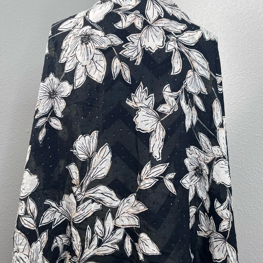 Isaac Mizrahi Live Floral Bloomcore Textured Boho Scarf Wrap Shawl